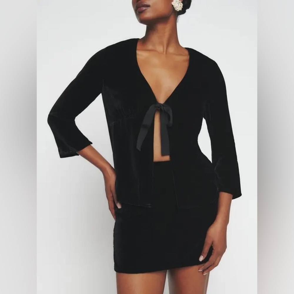 Reformation Cairns Velvet Tie Front Top XS